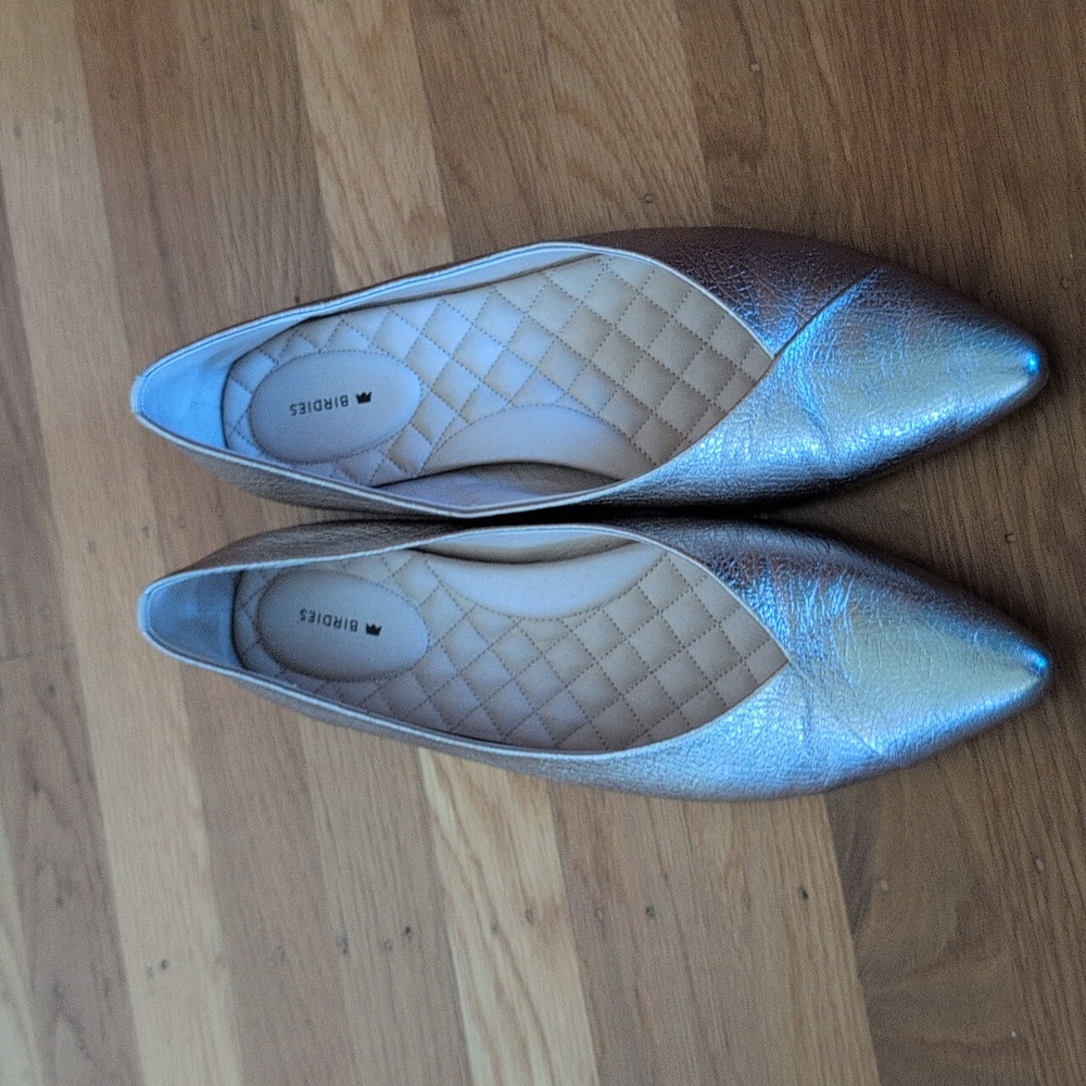 Birdies Metallic Goldfinch Pointed Toe Flats